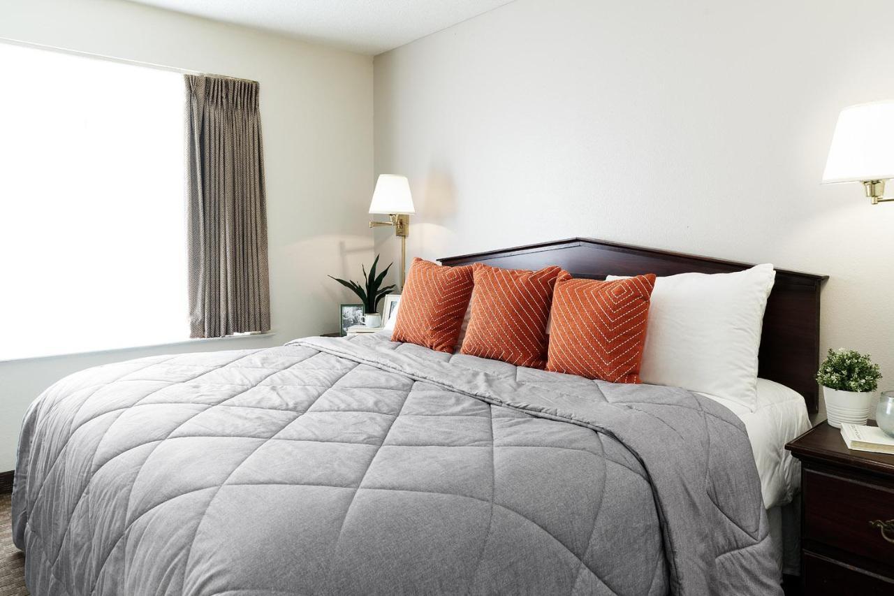 Intown Suites Extended Stay Greensboro Nc - Airport Dış mekan fotoğraf